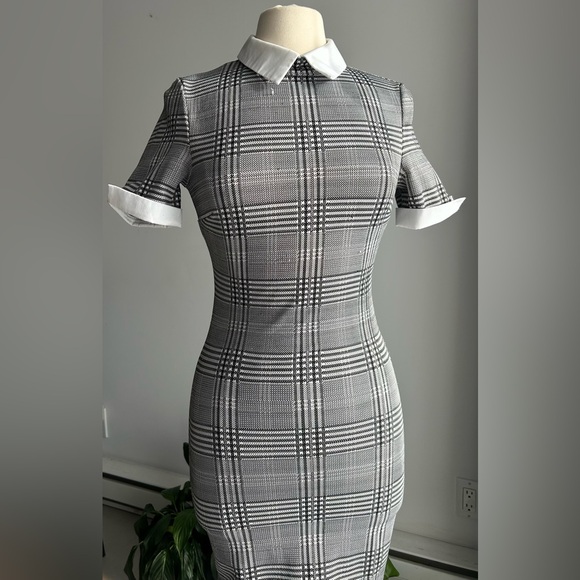 Tailored bodycon dress - Picture 2 of 5